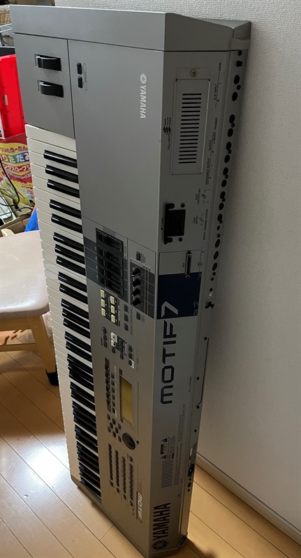 YAMAHA MOTIF 7の画像